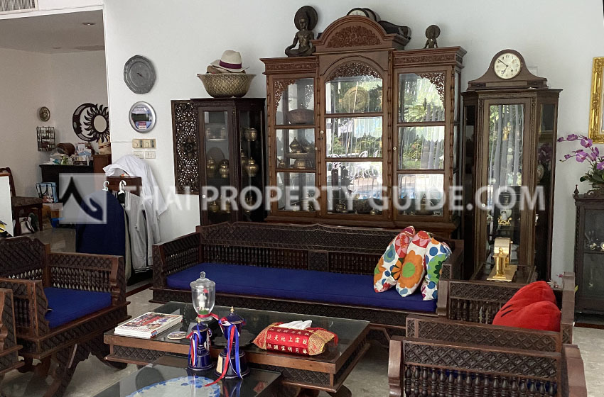 House with Private Pool in Nichada Thani 